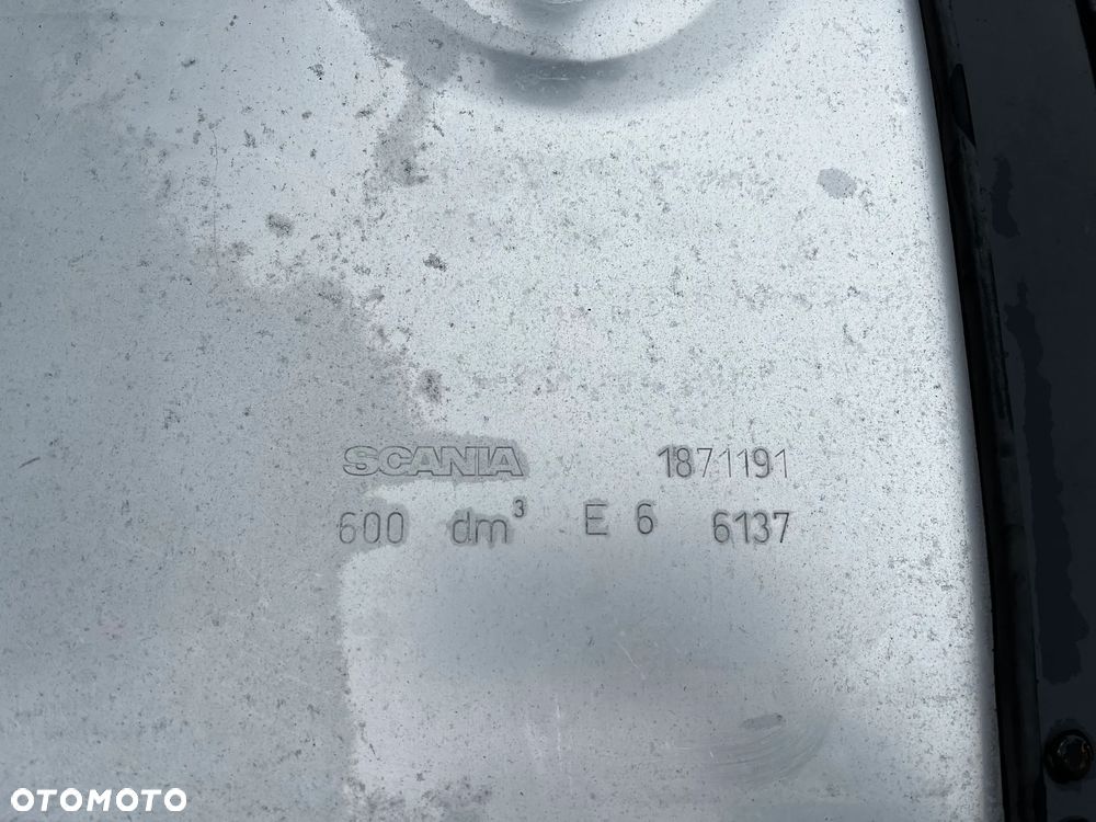 Scania R 580 V8 SPROWADZONA Z FRANCJI SERWISOWANA RETARDER DWA ZBIORNIKI FELGI ALUMINIOWE LODÓWKA - 7