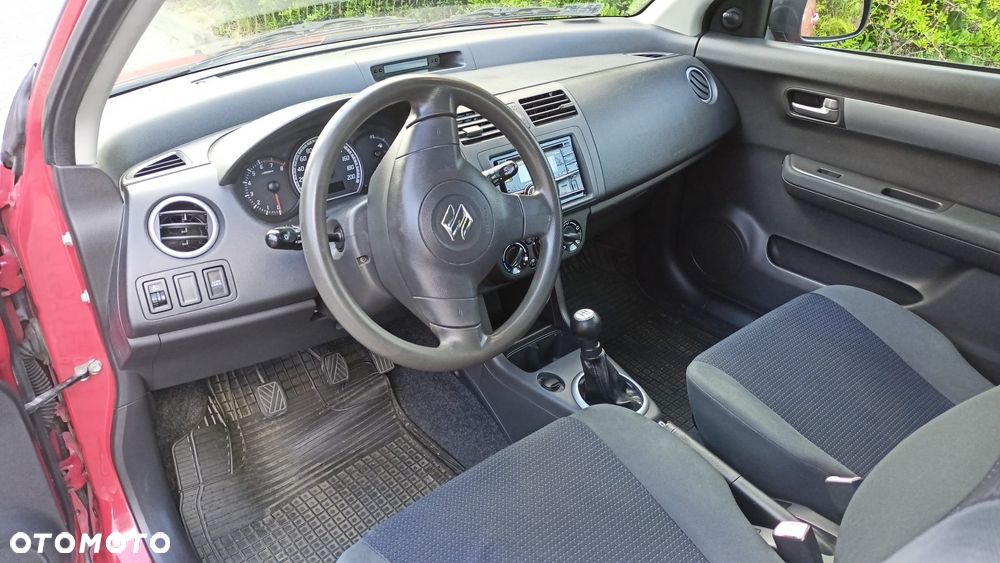 Suzuki Swift 1.3 Classic - 2