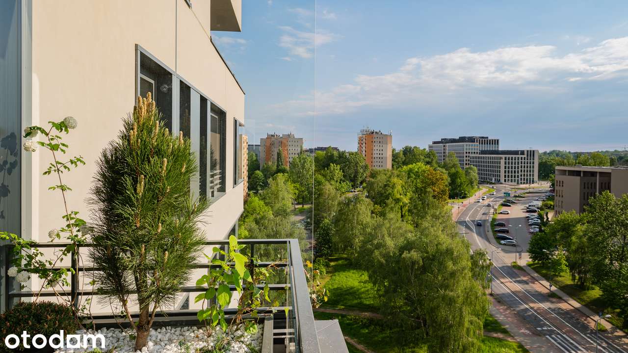 Przestrony apartament z dwoma przynależnymi miejscami w garażu.