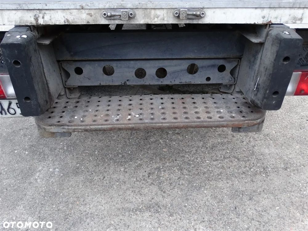 Mercedes-Benz 609 - 17