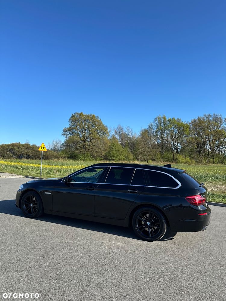 BMW Seria 5 525d xDrive Luxury Line - 2