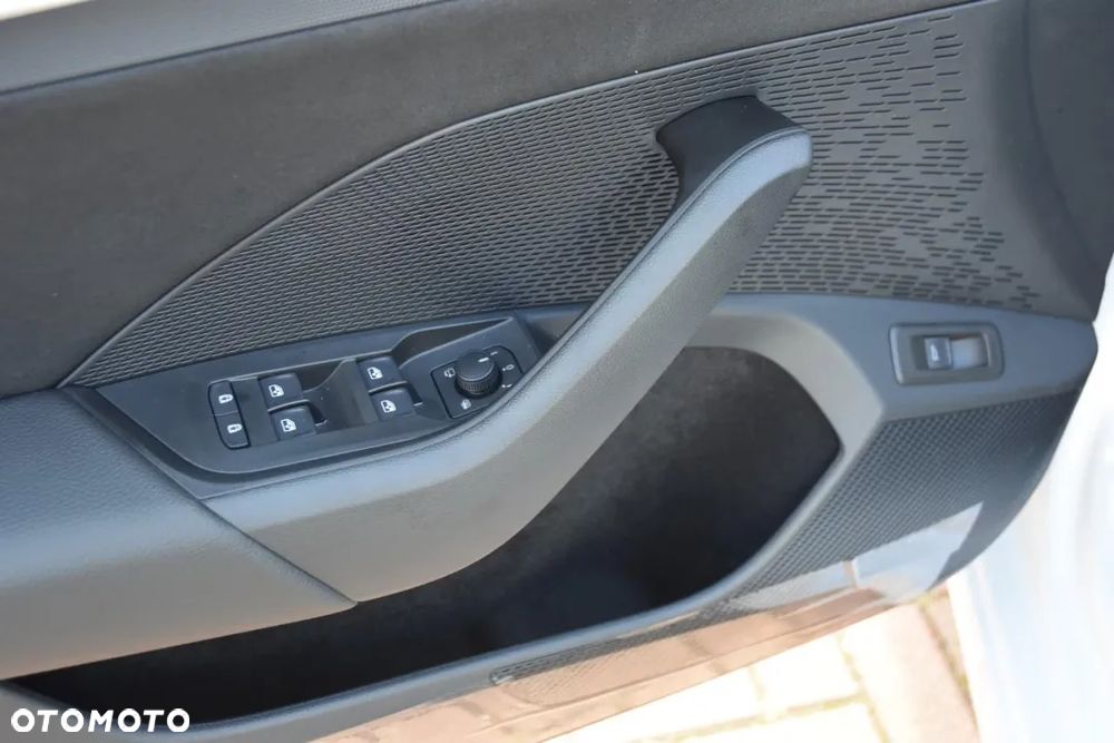 Skoda Octavia 1.5 TSI mHEV Drive Selection DSG - 13