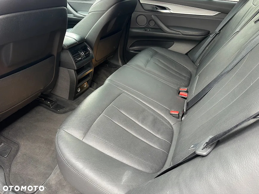 BMW X5 xDrive25d - 38