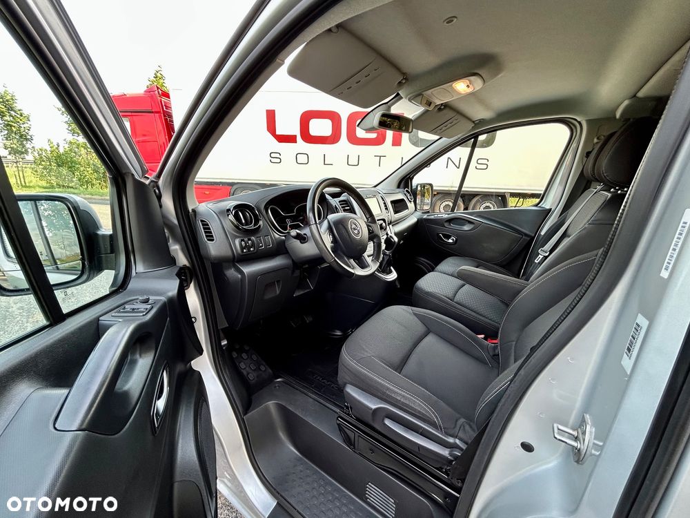 Opel Vivaro - 21