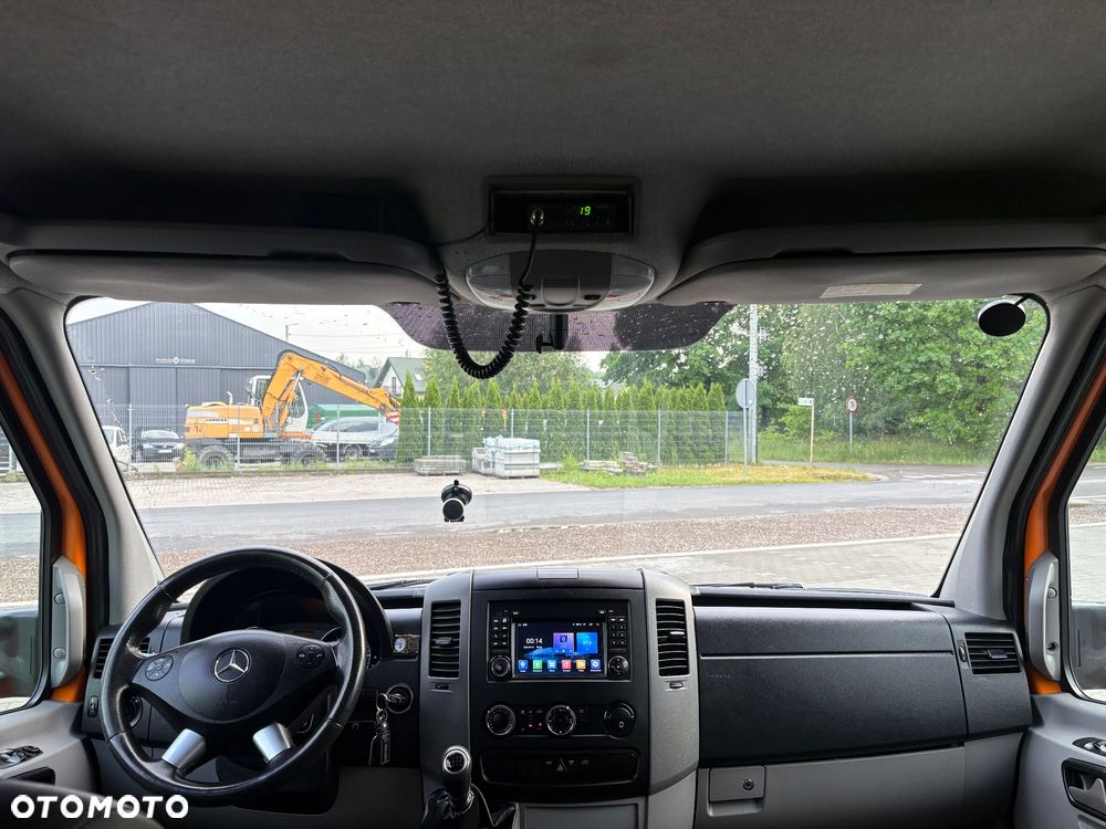 Mercedes-Benz Sprinter - 39