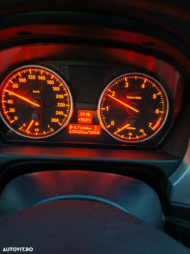 BMW Seria 3 320i - 20