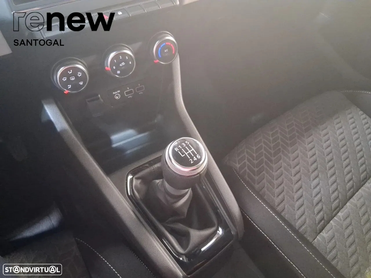 Renault Clio 1.0 TCe Evolution - 17