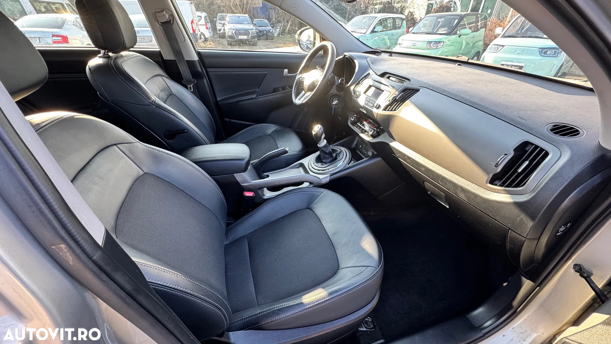 Kia Sportage 2.0 DSL MT 4x4 STYLE - 10