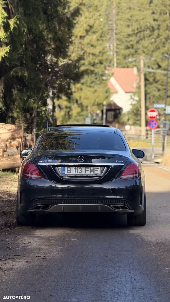 Mercedes-Benz C 43 AMG - 8