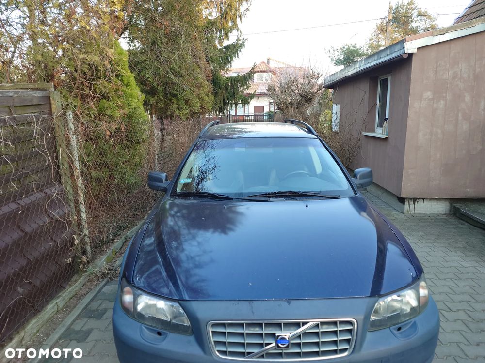Volvo V70 Cross Country 2.4 AWD - 1