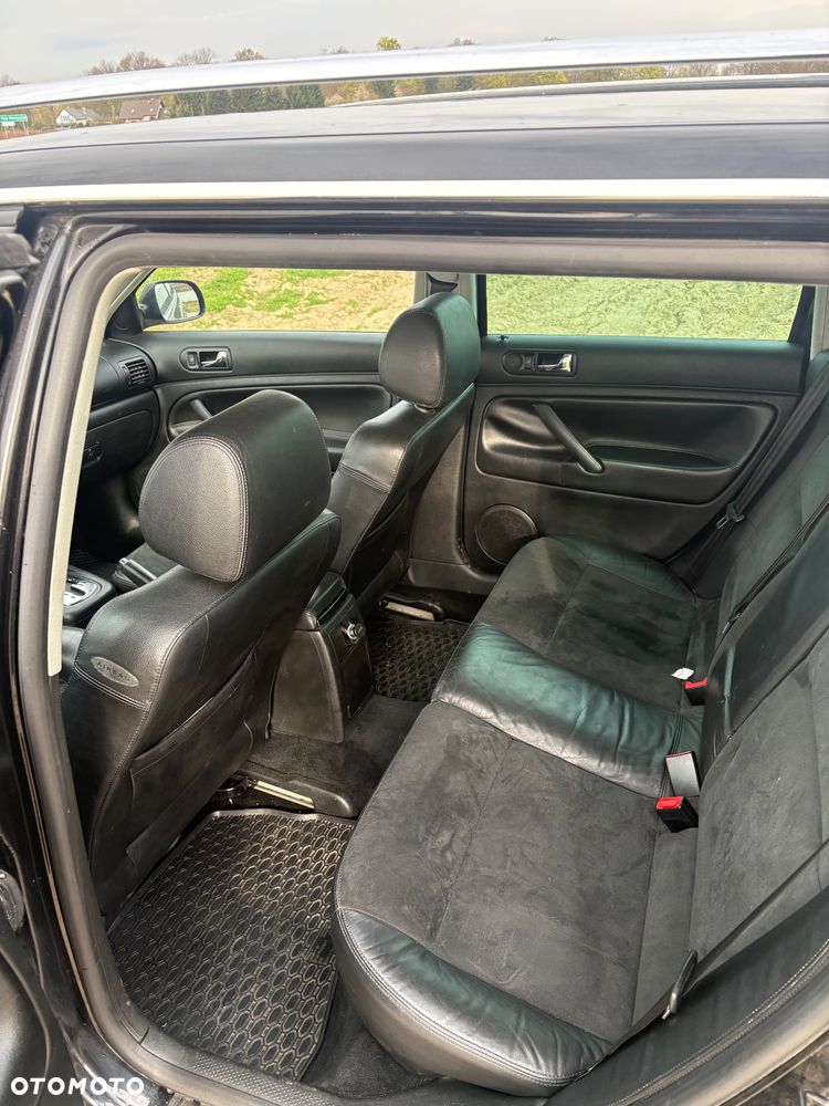 Volkswagen Passat 1.9 TDI Highline Tiptr - 9