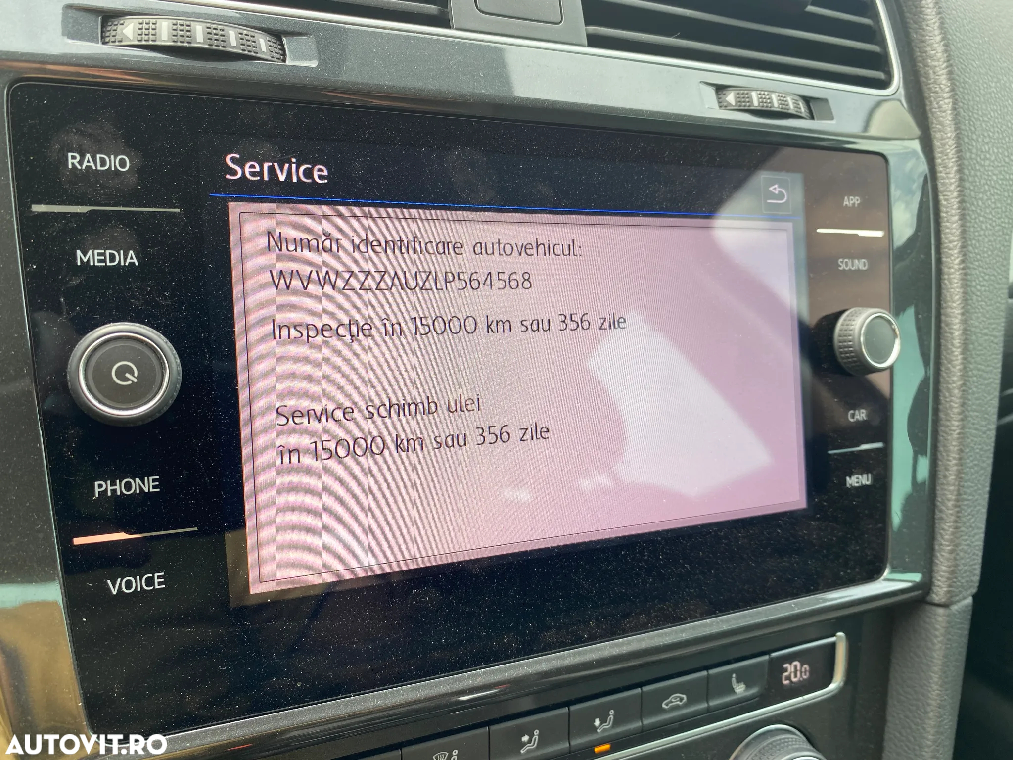 Volkswagen Golf - 20