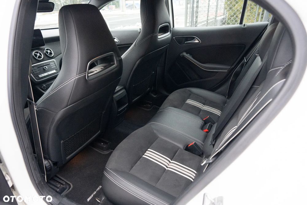 Mercedes-Benz GLA 180 7G-DCT Edition 1 - 14