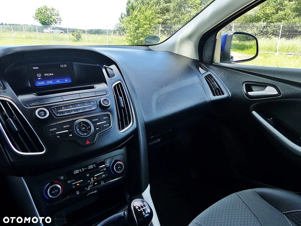 Ford Focus 1.0 EcoBoost Edition - 34