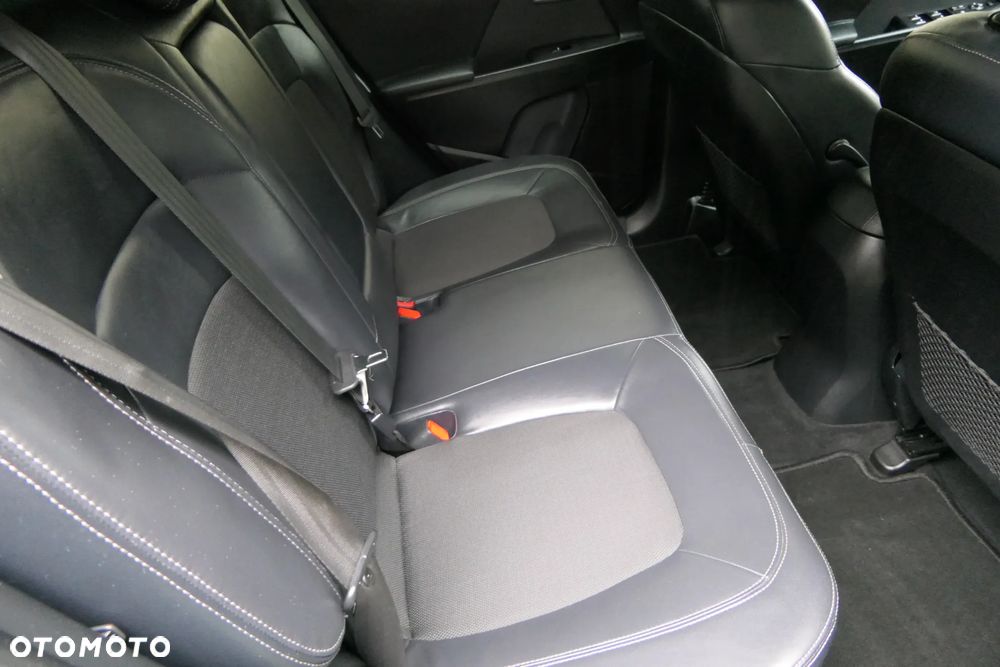 Kia Sportage 2.0 L - 21