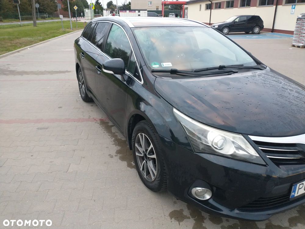 Toyota Avensis 2.0 D-4D Luna - 6