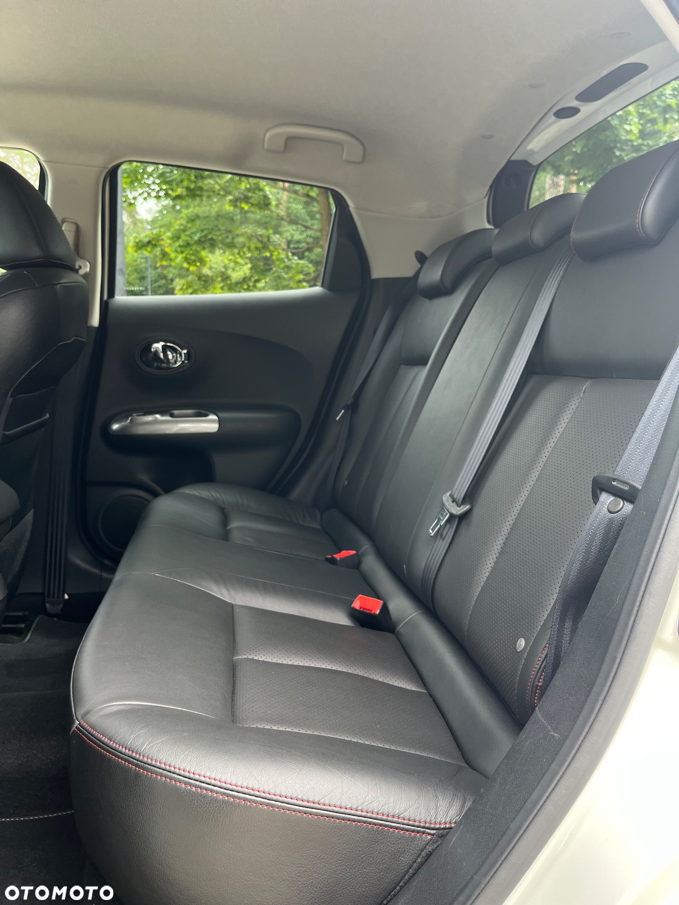 Nissan Juke 1.6 DIG-T ALL-MODE 4x4i CVT Tekna - 17