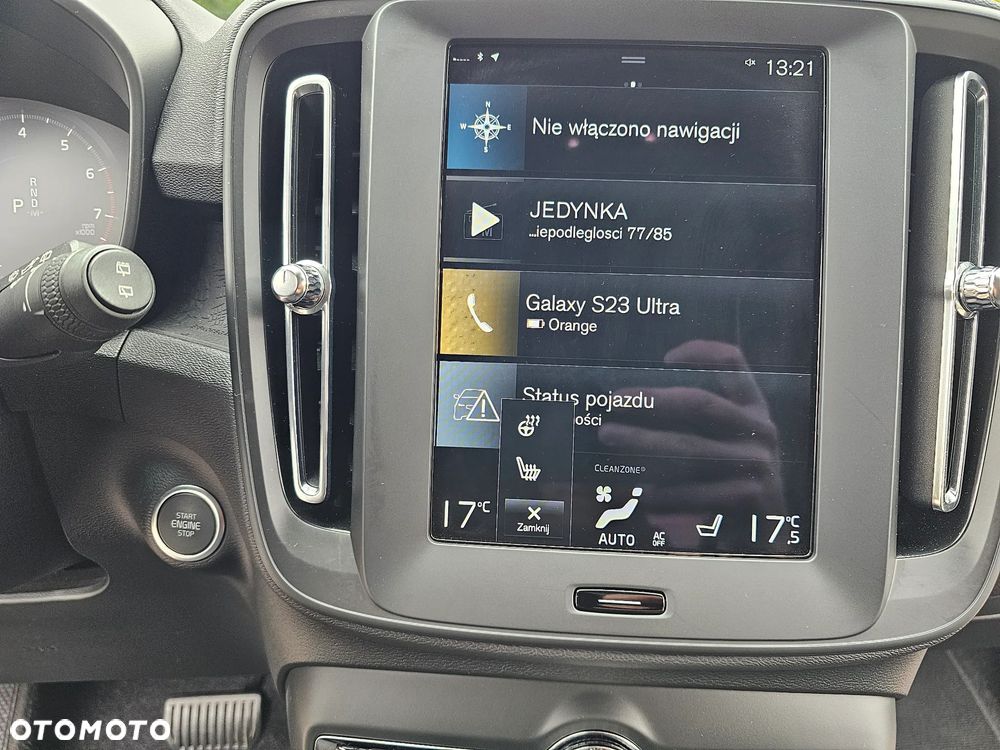 Volvo XC 40 T3 Momentum - 19