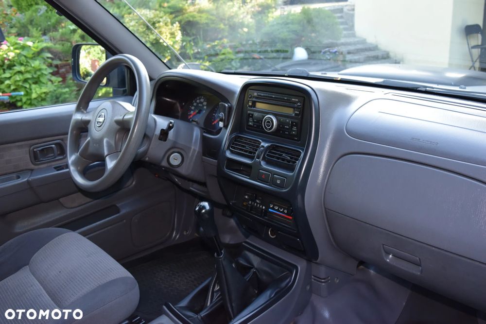 Nissan NP300 Pickup 2.5d DC Base - 10