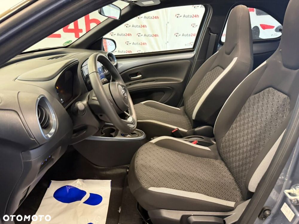 Toyota Aygo X S-CVT Air Teamplayer - 17
