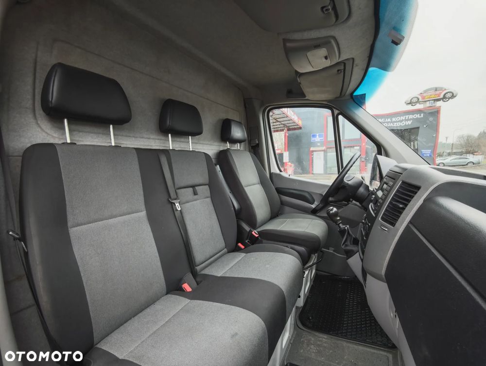 Volkswagen Crafter - 12