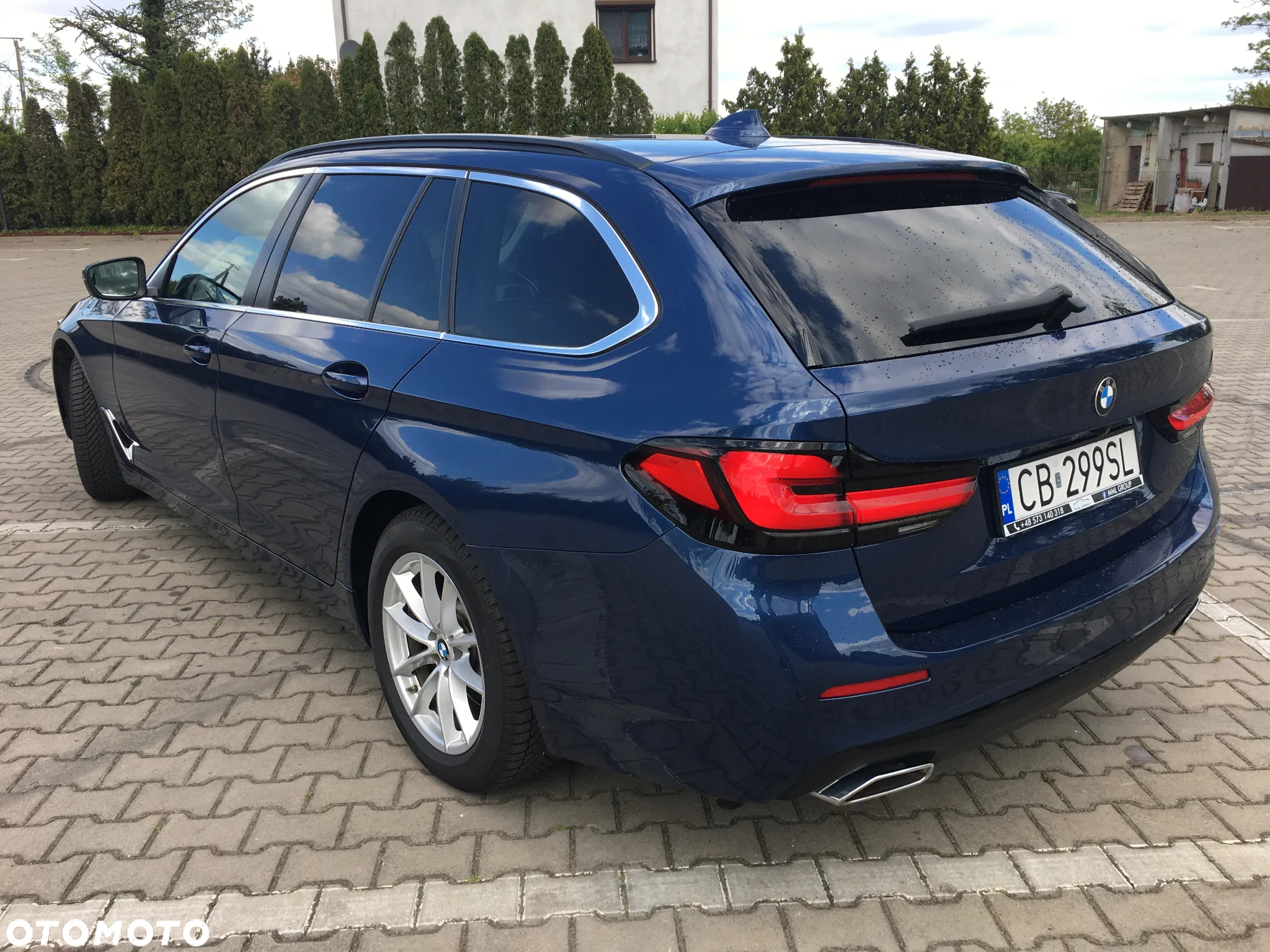 BMW Seria 5 520d xDrive Touring - 6