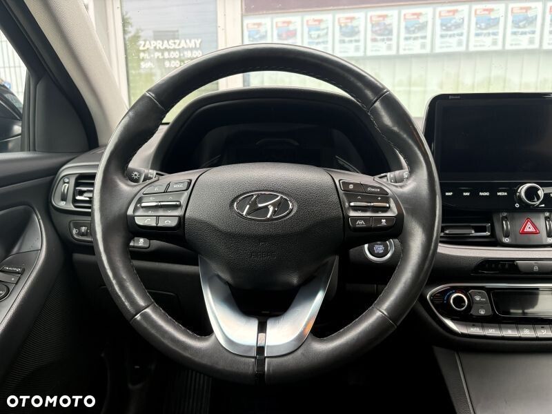 Hyundai i30 1.5 T-GDI 48V Executive DCT - 3