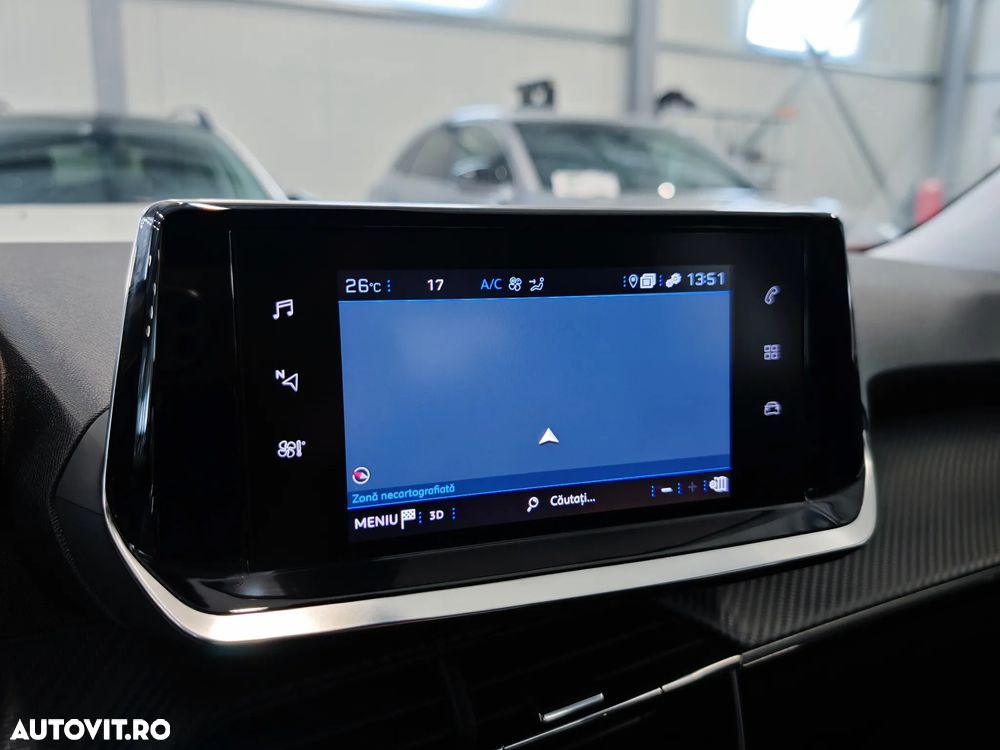 Peugeot 2008 PureTech 130 EAT8 Active - 15