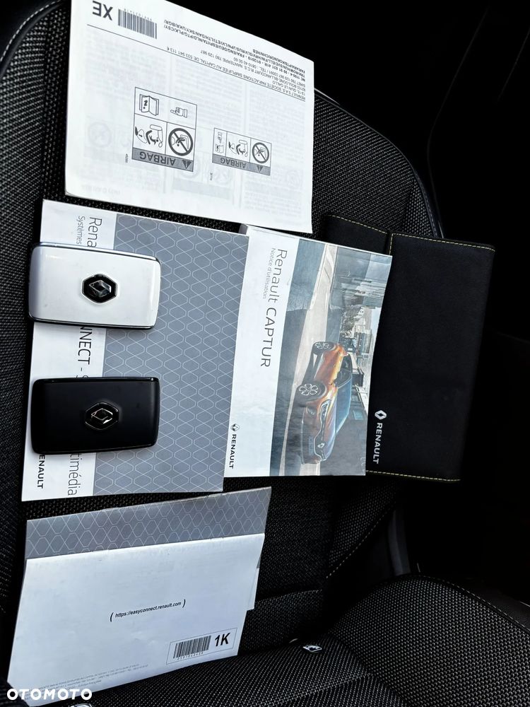 Renault Captur 1.3 TCe mHEV Techno EDC - 17