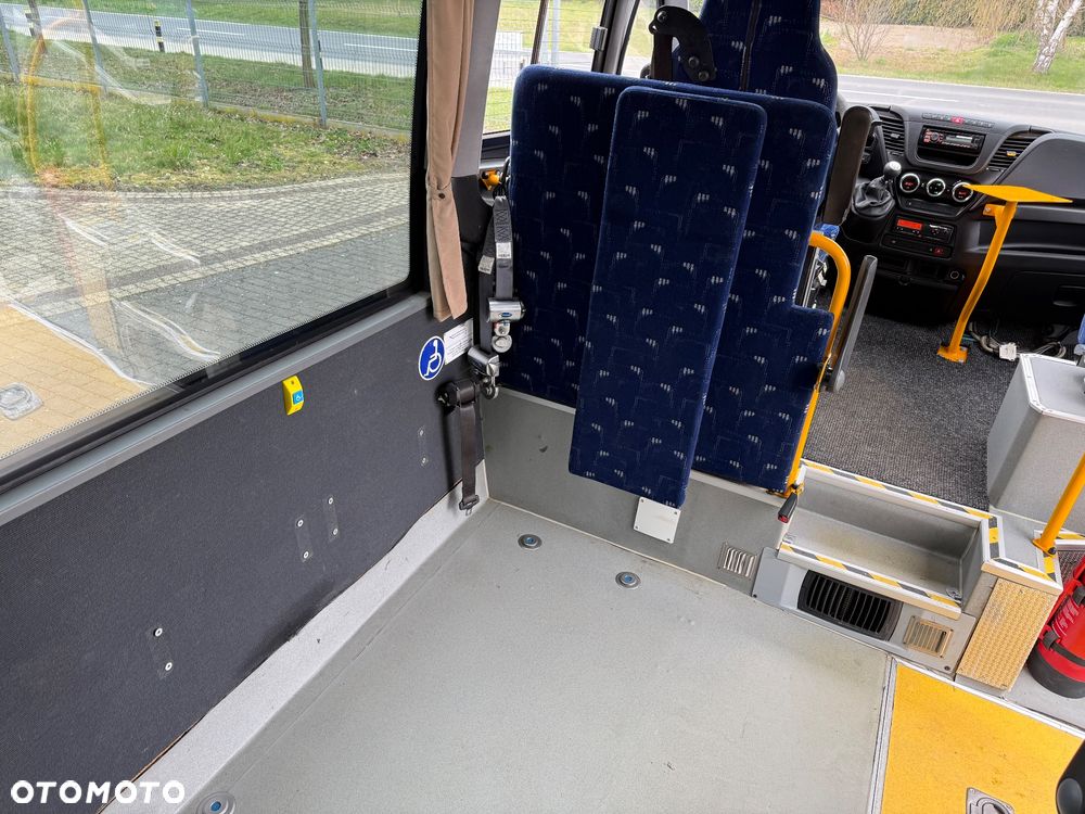 Iveco Rosero First - 24