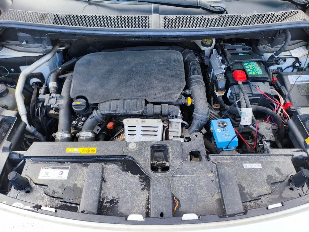 Peugeot 3008 PureTech 130 Stop & Start EAT6 Allure - 26