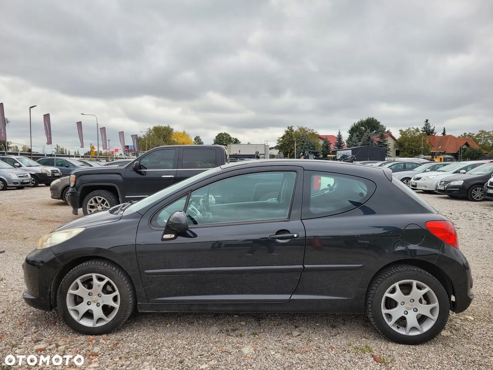 Peugeot 207 2007 photo 2