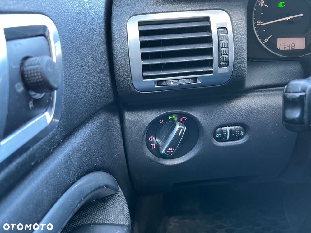 Skoda Superb 2.0 Comfort - 7