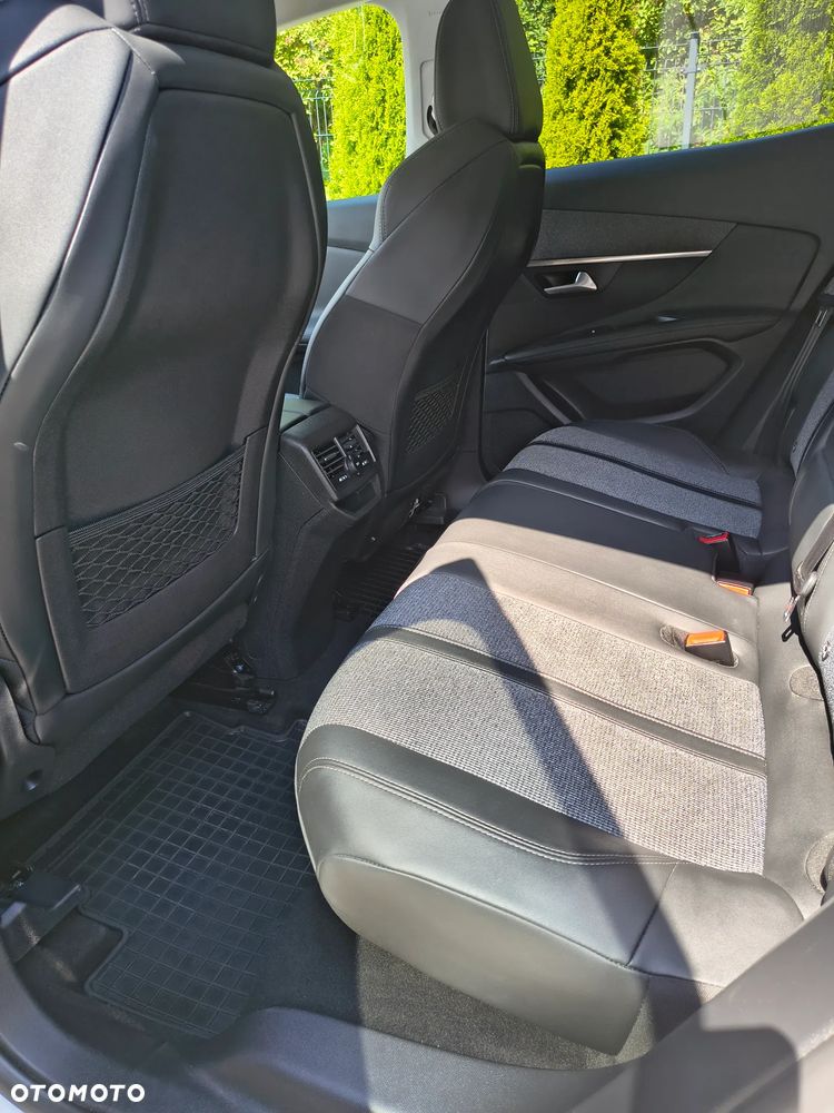 Peugeot 3008 1.5 BlueHDi Allure S&S - 11