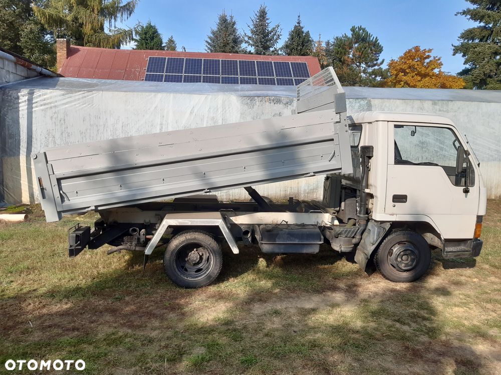 Mitsubishi Canter - 2