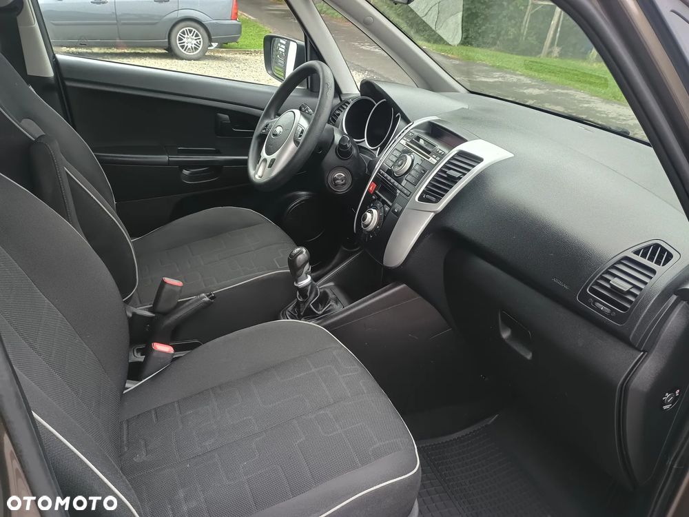 Kia Venga 1.4 CVVT Attract - 17