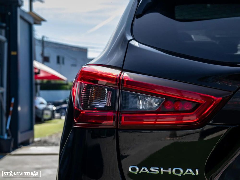 Nissan Qashqai 1.5 dCi N-Connecta 18 - 11