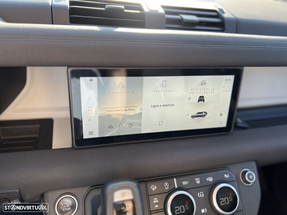 Land Rover Defender 110 D240 S - 16