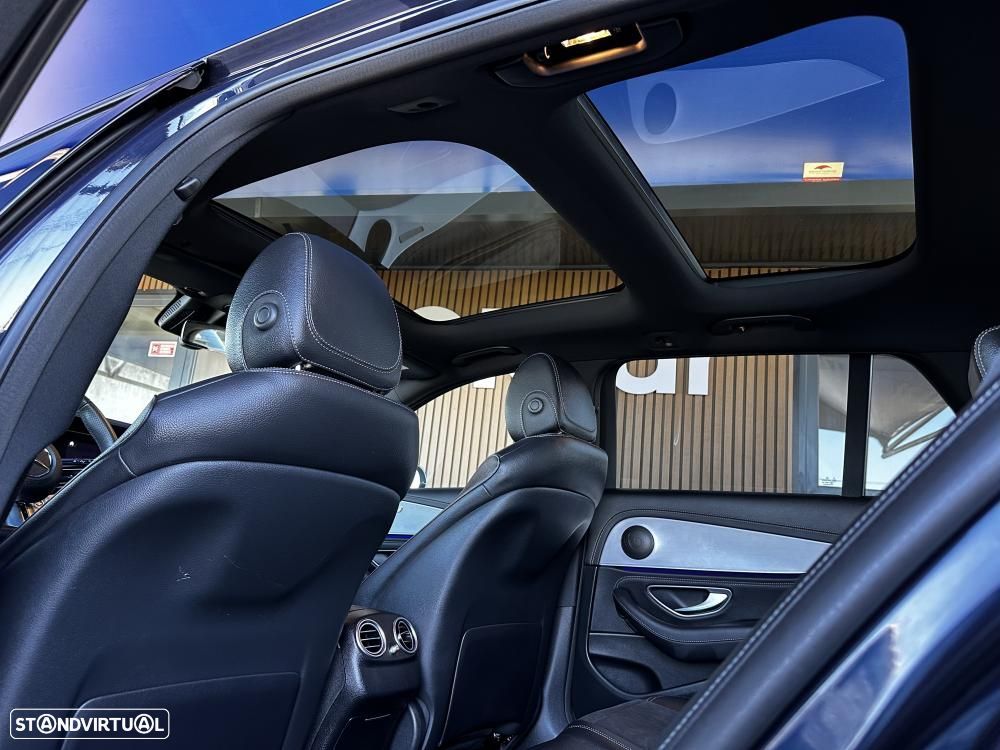 Mercedes-Benz E 300 de AMG Line - 4