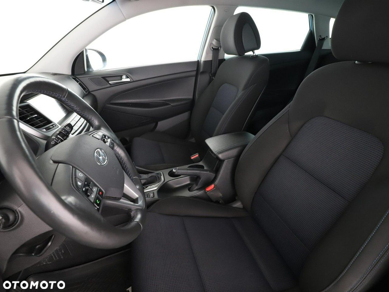 Hyundai Tucson 1.7 CRDI BlueDrive Classic 2WD DCT - 9