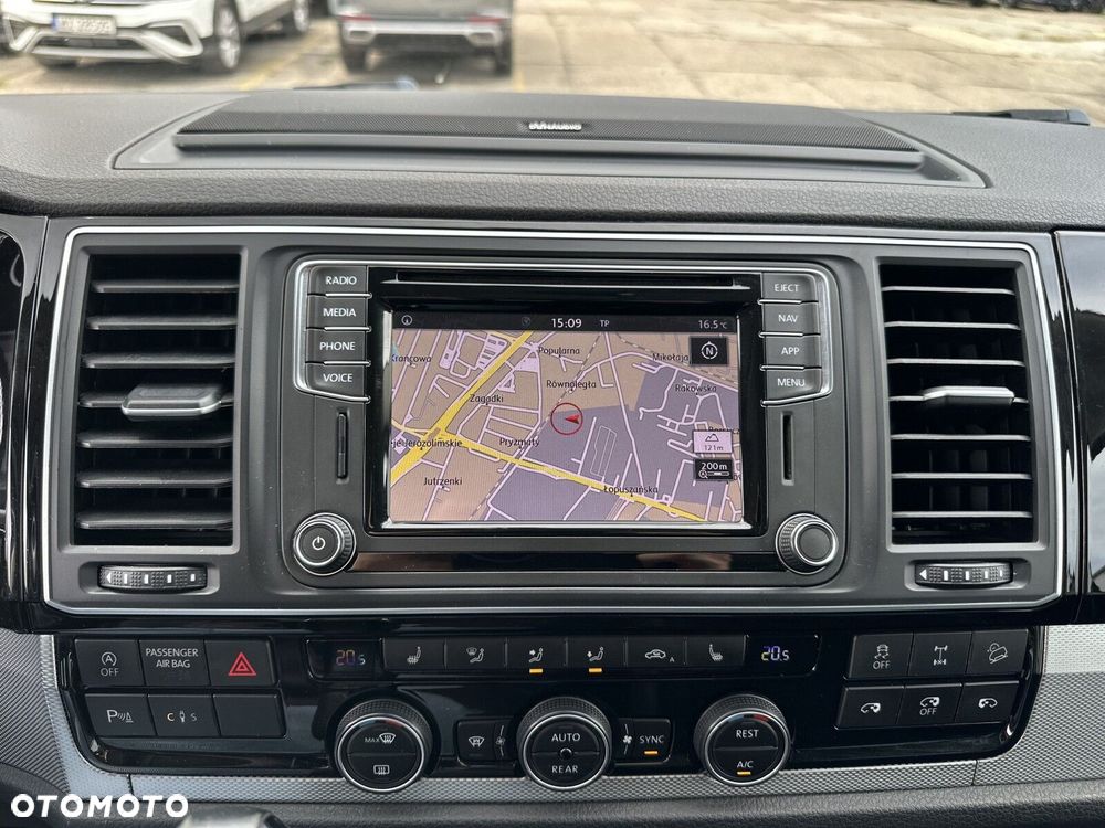 Volkswagen Multivan - 20