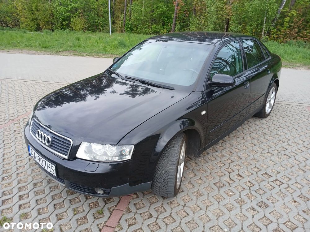 Audi A4 Limousine - 3