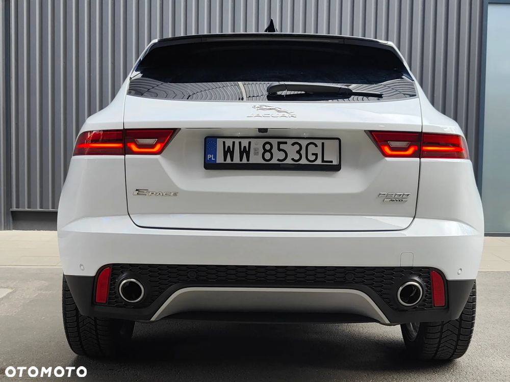 Jaguar E-Pace P300 AWD Sport - 8