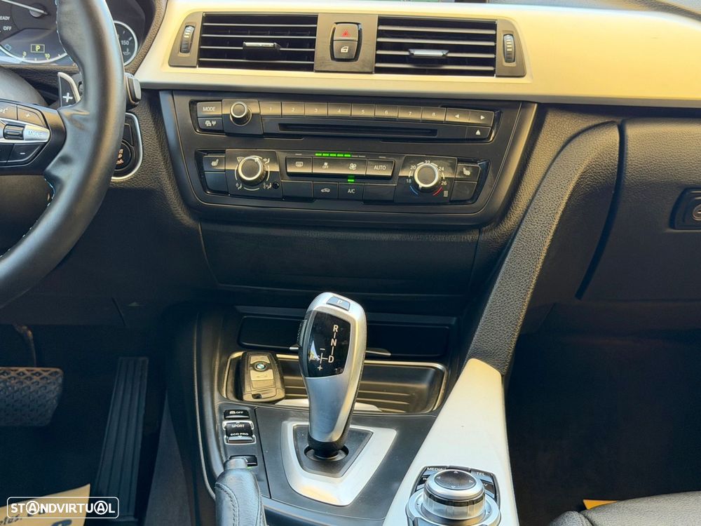 BMW 318 d Auto Pack M - 22