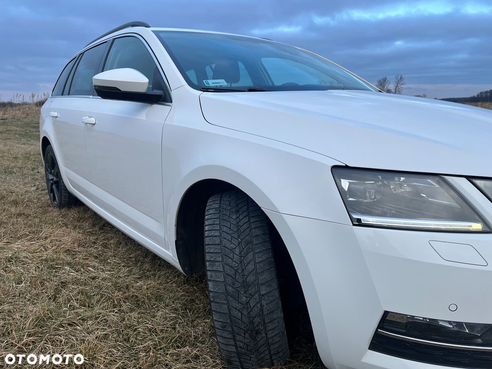 Skoda Octavia Combi 2.0 TDI DSG Style - 4