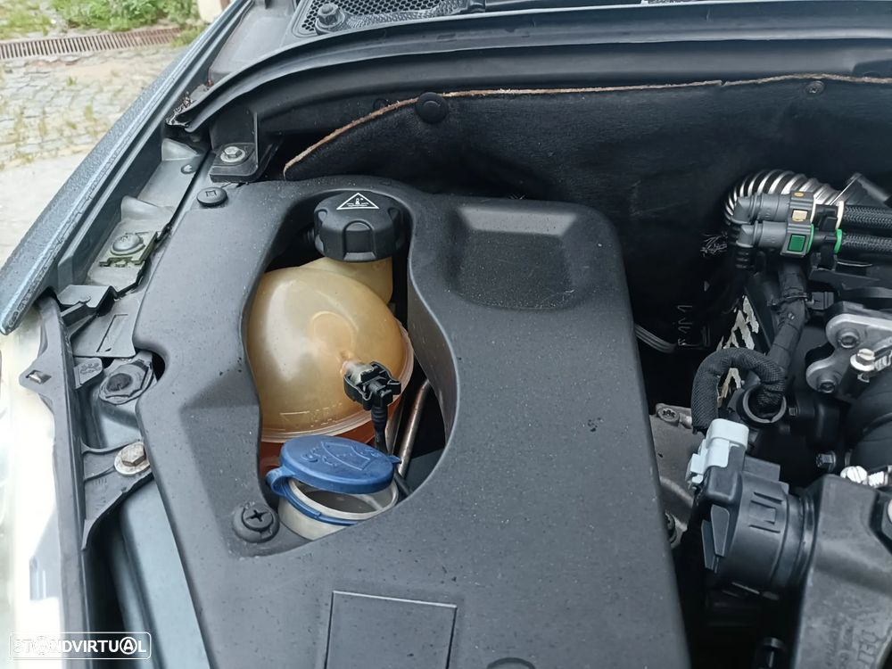 Peugeot 307 SW 1.6 HDi FAP Sport - 13