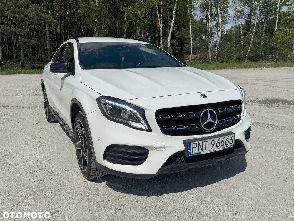 Mercedes-Benz GLA 200 7G-DCT AMG Line - 5