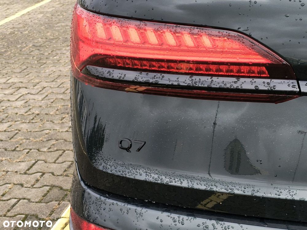 Audi Q7 - 7