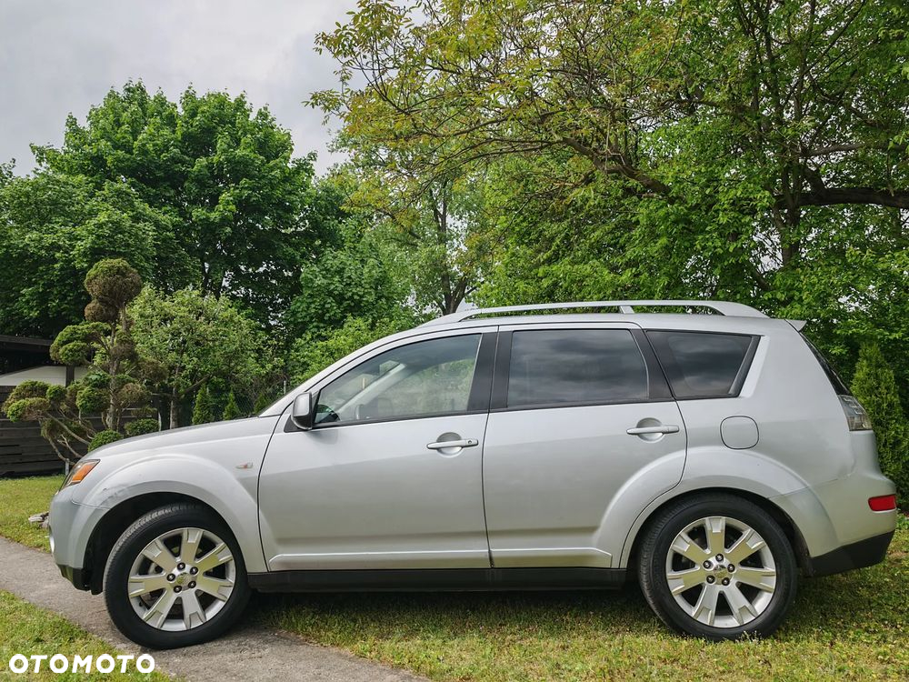 Mitsubishi Outlander 2.0 DID Instyle - 8
