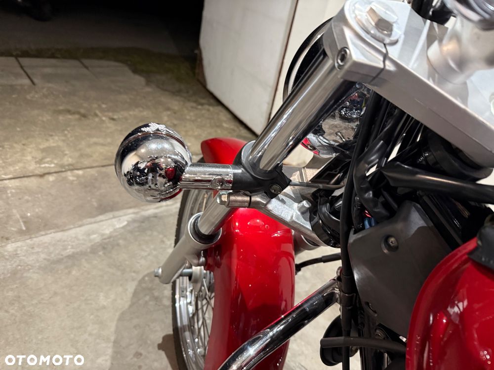 Suzuki Intruder - 11